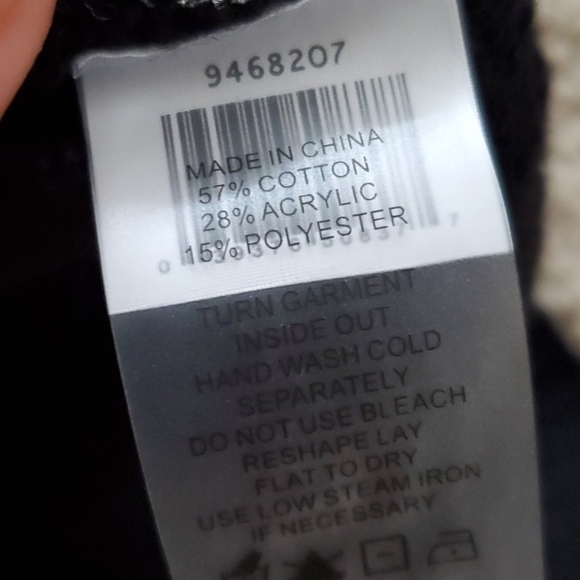 NWT Vince Camuto Metallic Ribb Trim Pull sweater - Picture 8 of 8